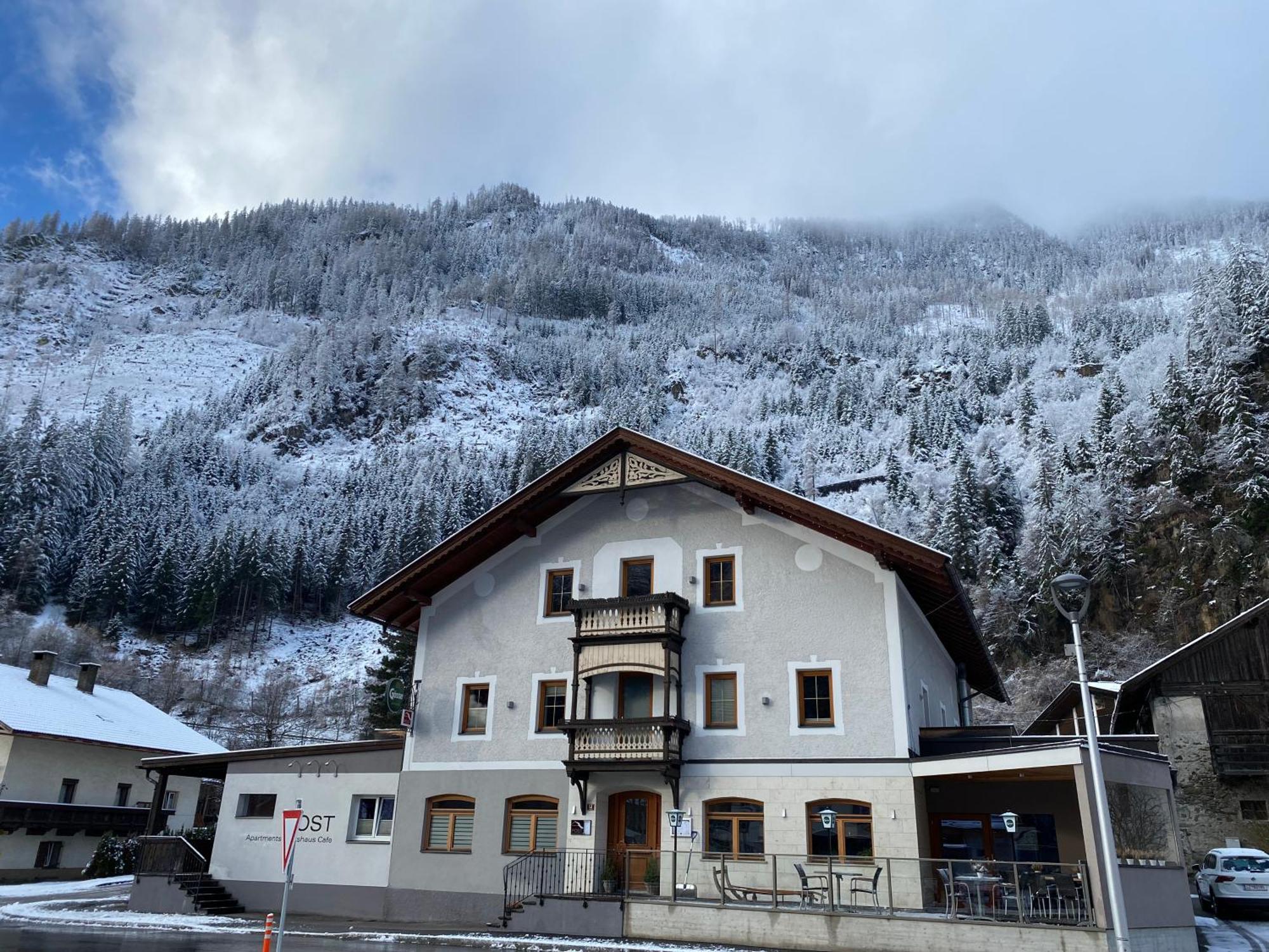 Gasthaus Post Matrei in Osttirol Buitenkant foto